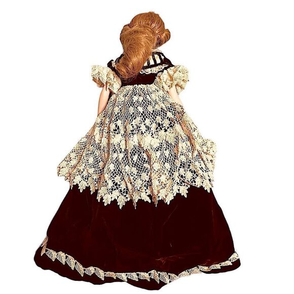 Vintage Franklin Mint Heirloom Musical Porcelain Doll Renata 1985. - Picture 5 of 11